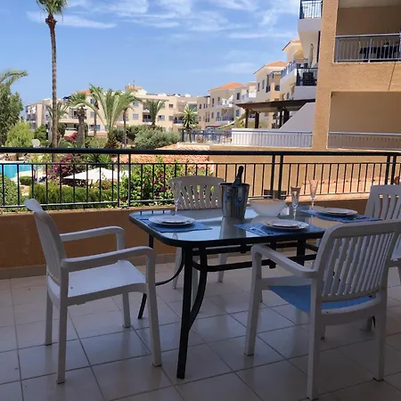Kings Palace - Stylish 2 Bed With Sea Views פאפוס