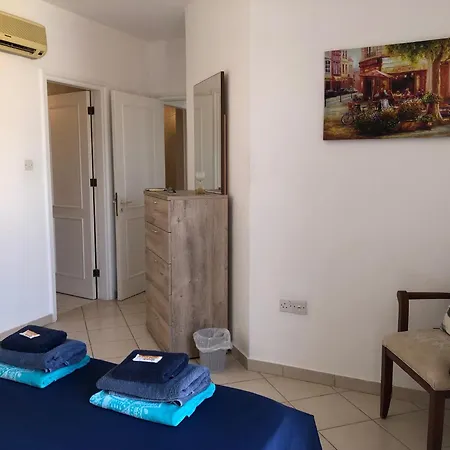 Kings Palace - Stylish 2 Bed With Sea Views Apartment