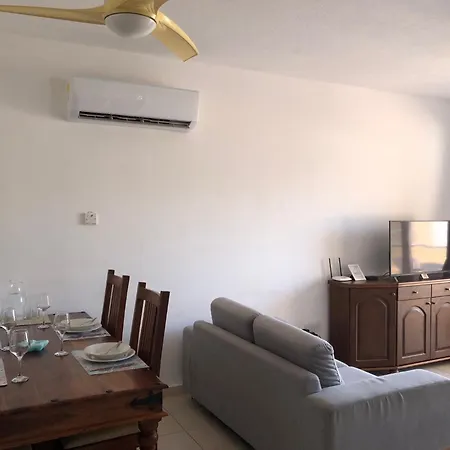 Kings Palace - Stylish 2 Bed With Sea Views Apartmán Paphos