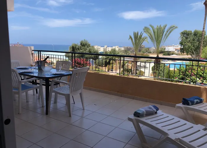 Kings Palace - Stylish 2 Bed With Sea Views *