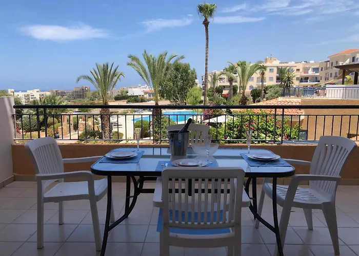 Kings Palace - Stylish 2 Bed With Sea Views * Paphos