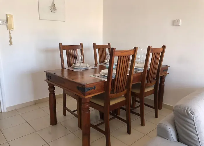 Lägenhet Kings Palace - Stylish 2 Bed With Sea Views *