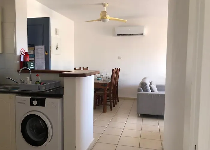 Kings Palace - Stylish 2 Bed With Sea Views アパート *