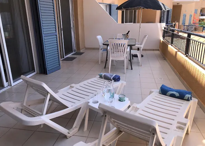 Kings Palace - Stylish 2 Bed With Sea Views *